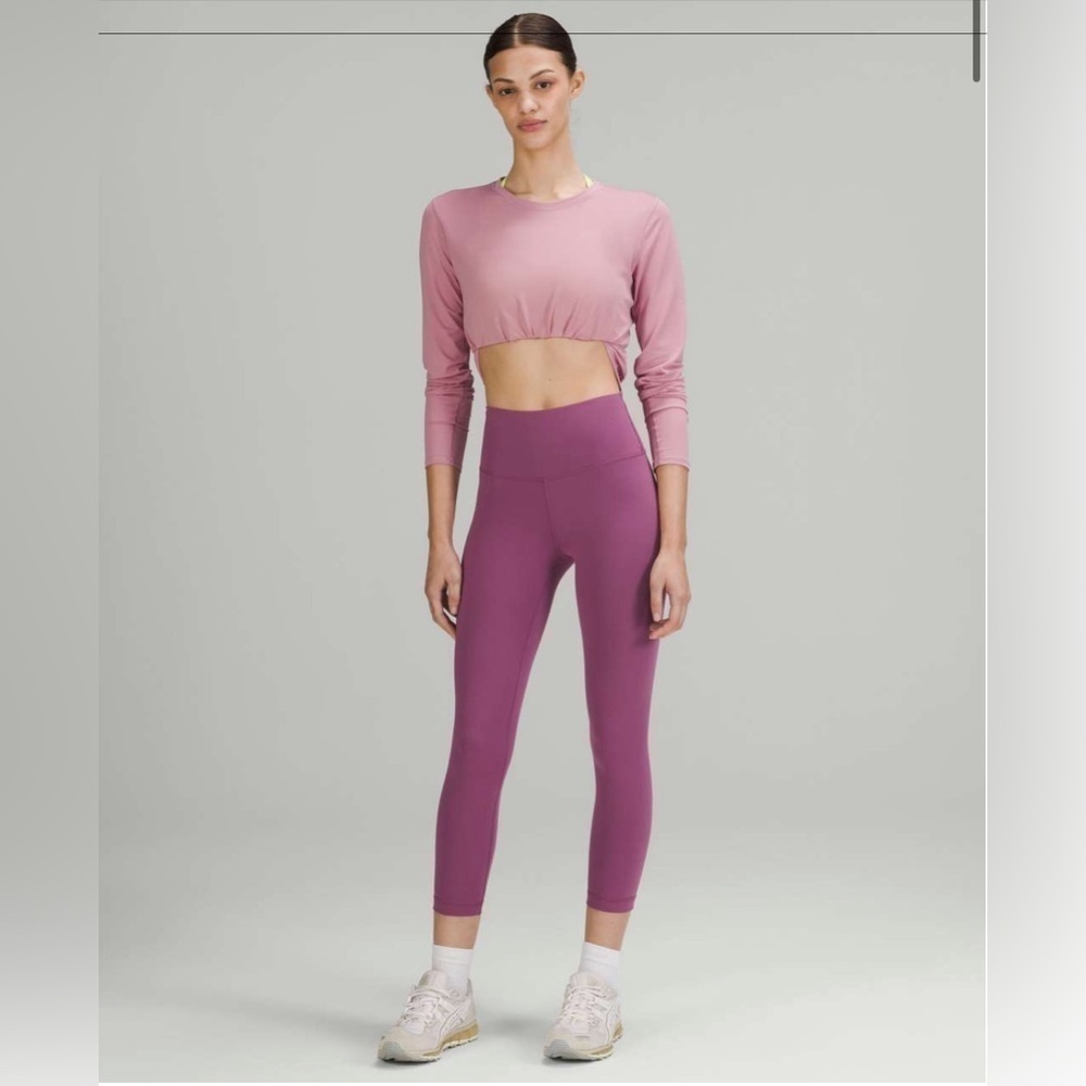 Lululemon Wunder Train High-Rise Crop 23"
Vintage Plum Size 2